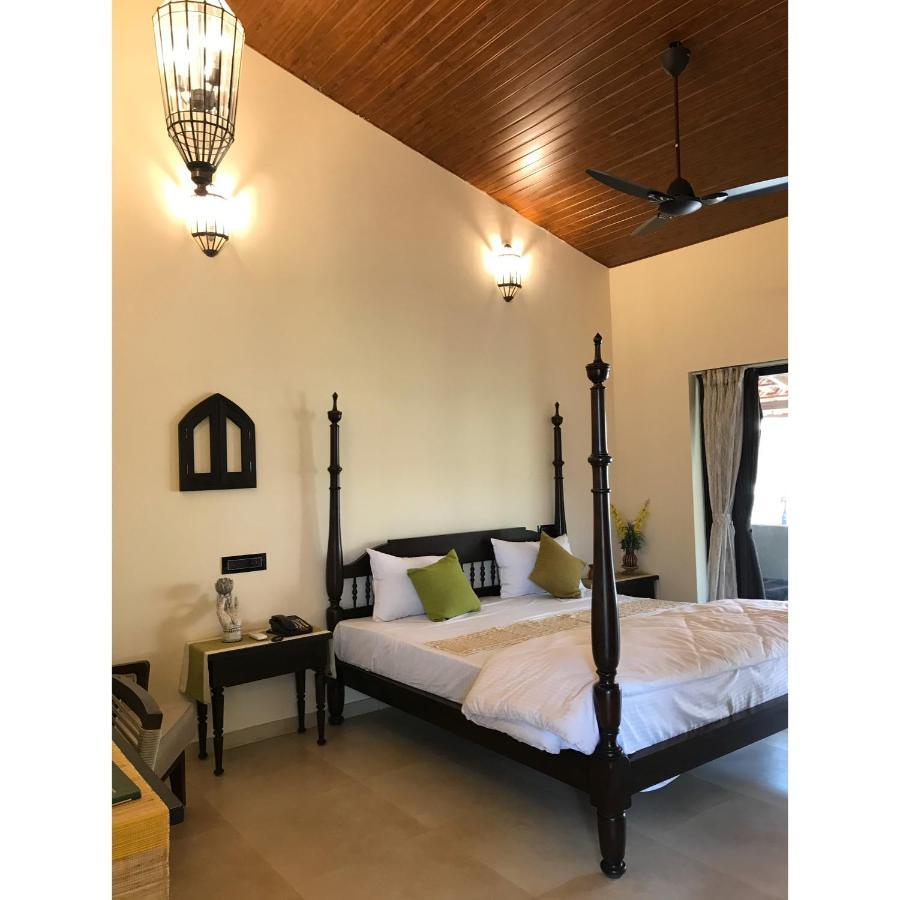 Mastiff Grand La Villae Lonavala Kültér fotó